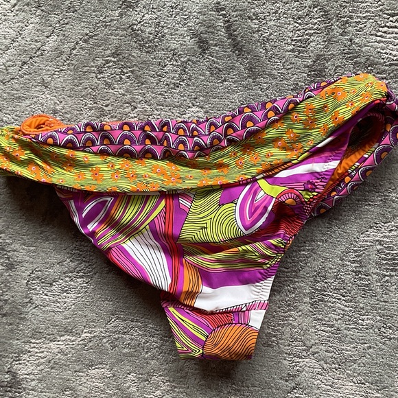 Trina Turk Vibrant Patterned Bikini Bottom - Picture 4 of 5